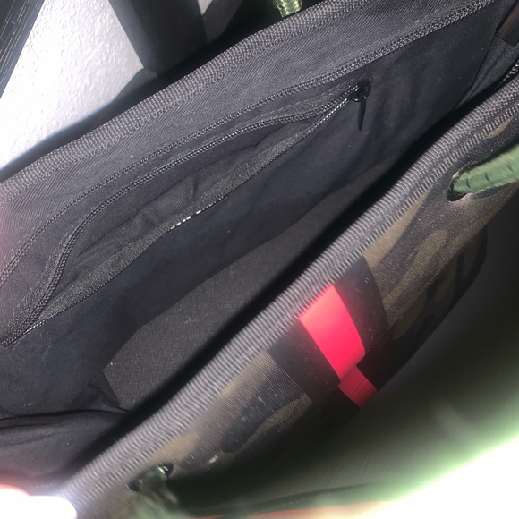 HAUTE SHORE Ryan Soho Mini Tote - Picture 3 of 4